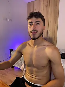 Snapshot of LIAM_COLT chatting on 1, 4, 2026 LIAM COLT online show from 1, 4, 2026