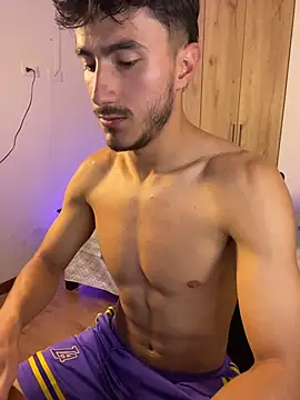 Snapshot of LIAM_COLT chatting on 6, 4, 2026 LIAM COLT online show from 6, 4, 2026