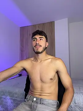 Snapshot of LIAM_COLT chatting on 15, 4, 2026 LIAM COLT online show from 15, 4, 2026