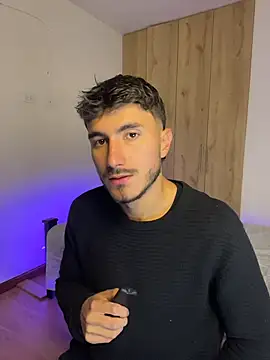 Snapshot of LIAM_COLT chatting on 19, 4, 2026 LIAM COLT online show from 19, 4, 2026