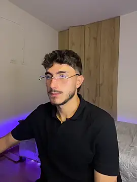 Snapshot of LIAM_COLT chatting on 21, 4, 2026 LIAM COLT online show from 21, 4, 2026