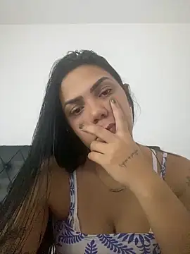 Snapshot of Nini_ chatting on 18, 12, 2025 Nini online show from 18, 12, 2025