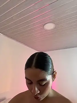 Snapshot of Nicollewest1 chatting on 17, 3, 2026 Nicollewest1 online show from 17, 3, 2026