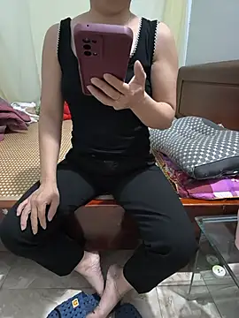 Sweet-Berryy online show from 8, 7, 2026