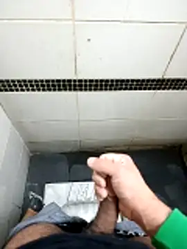 Snapshot of musa27272 chatting on 4, 3, 2026 musa27272 online show from 4, 3, 2026