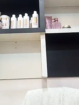 play bunny19 online show from 15, 4, 2026