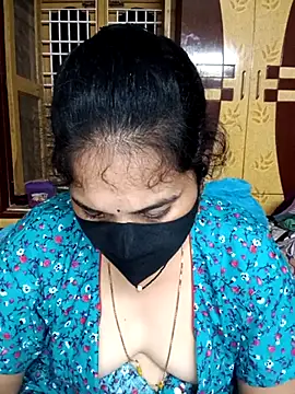 maduri   online show from 4, 2, 2026