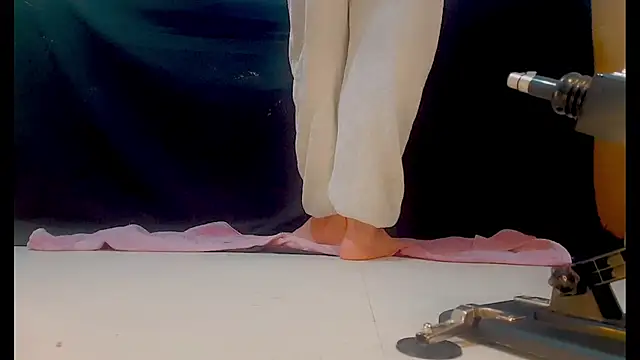 Snapshot of Frys96 chatting on 23, 12, 2025 Frys96 online show from 23, 12, 2025