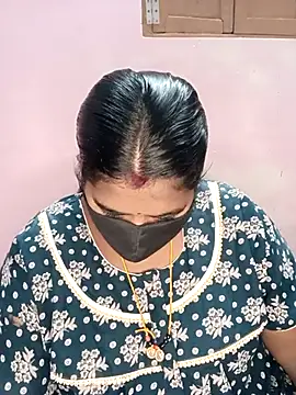 Snapshot of sirisha__9 chatting on 31, 3, 2026 sirisha 9 online show from 31, 3, 2026