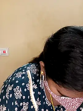 Snapshot of sirisha__9 chatting on 22, 4, 2026 sirisha 9 online show from 22, 4, 2026
