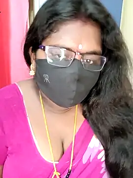 Snapshot of sirisha__9 chatting on 25, 4, 2026 sirisha 9 online show from 25, 4, 2026