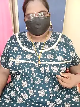 Snapshot of sirisha__9 chatting on 30, 4, 2026 sirisha 9 online show from 30, 4, 2026