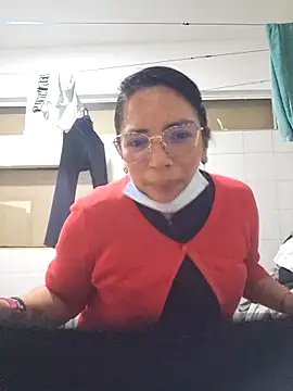 Snapshot of BoniFox_ chatting on 18, 12, 2025 BoniFox online show from 18, 12, 2025