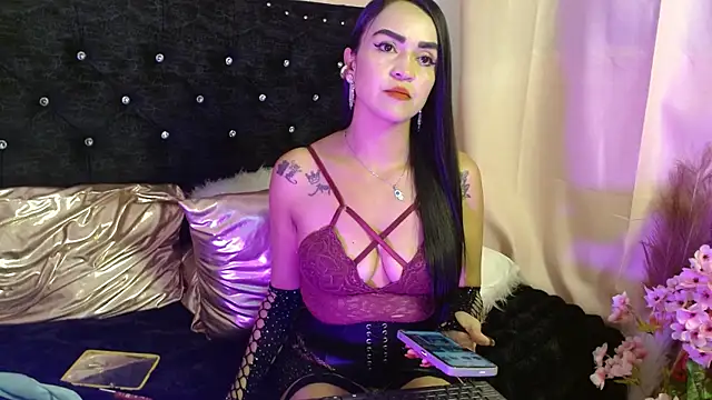 Ambar Rouxee online show from 7, 1, 2026