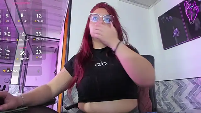 Snapshot of Isaa_Tyler chatting on 18, 12, 2025 Isaa Tyler online show from 18, 12, 2025