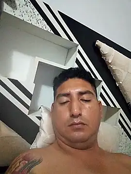 Snapshot of Yrresistible666 chatting on 3, 2, 2026 Yrresistible666 online show from 3, 2, 2026