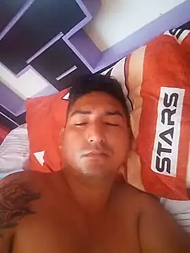 Snapshot of Yrresistible666 chatting on 5, 2, 2026 Yrresistible666 online show from 5, 2, 2026