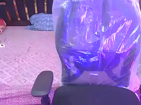 bold-smirthii online show from 18, 4, 2026