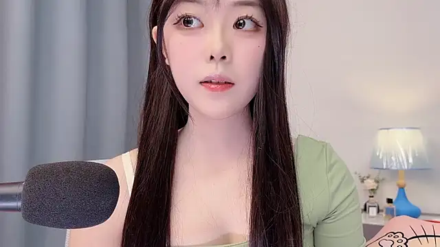 Snapshot of smalldaisy chatting on 3, 4, 2026 smalldaisy online show from 3, 4, 2026