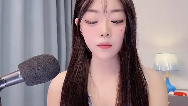 Snapshot of smalldaisy chatting on 6, 4, 2026 smalldaisy online show from 6, 4, 2026