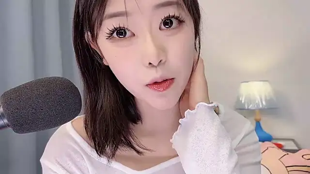 Snapshot of smalldaisy chatting on 22, 4, 2026 smalldaisy online show from 22, 4, 2026