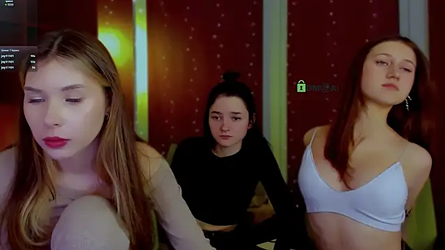 Snapshot of lole_ti chatting on 8, 3, 2026 lole ti online show from 8, 3, 2026