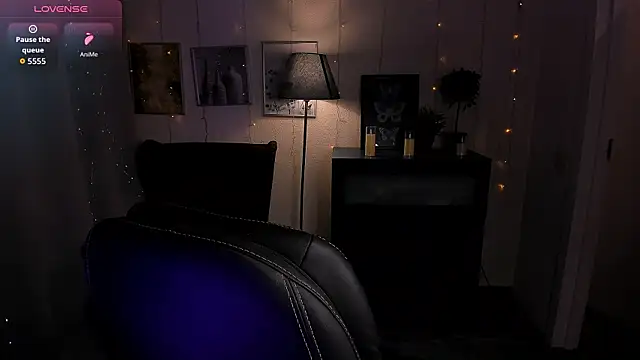 Snapshot of SarahShelby chatting on 13, 4, 2026 SarahShelby online show from 13, 4, 2026