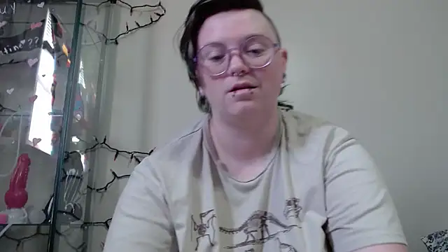 Snapshot of Pupghostt chatting on 2, 4, 2026 Pupghostt online show from 2, 4, 2026