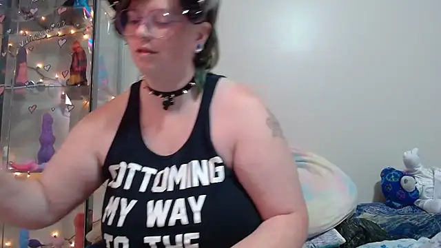 Snapshot of Pupghostt chatting on 10, 4, 2026 Pupghostt online show from 10, 4, 2026