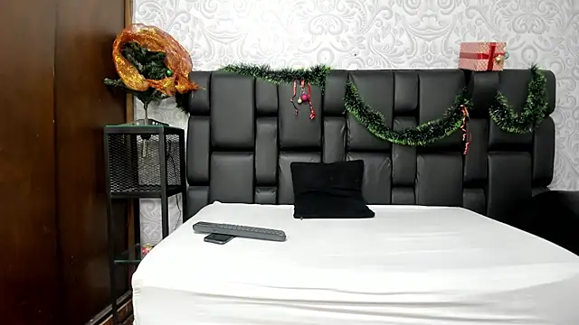 Snapshot of KyleBakerr chatting on 19, 12, 2025 KyleBakerr online show from 19, 12, 2025