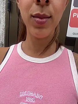 Snapshot of bety13 chatting on 22, 7, 2026 bety13 online show from 22, 7, 2026