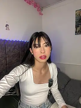 Snapshot of junorise23 chatting on 18, 7, 2026 junorise23 online show from 18, 7, 2026