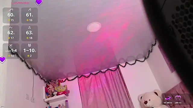 Snapshot of violett_brown9 chatting on 25, 6, 2026 violett brown9 online show from 25, 6, 2026