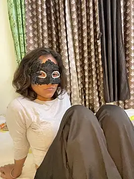 Snapshot of Sizzler_0011 chatting on 20, 12, 2025 Sizzler 0011 online show from 20, 12, 2025