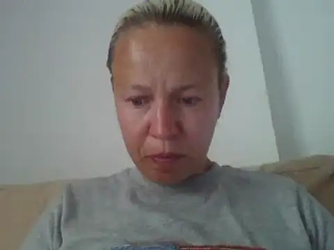 jennyblondeuk online show from 1, 6, 2026