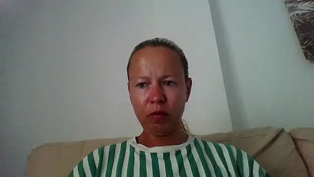 Snapshot of jennyblondeuk chatting on 8, 6, 2026 jennyblondeuk online show from 8, 6, 2026