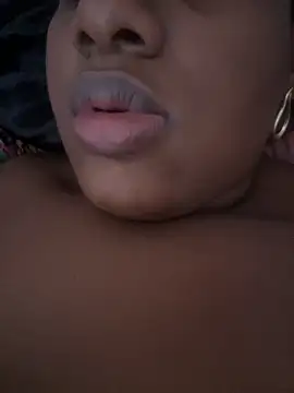 amorasecy online show from 2, 4, 2026