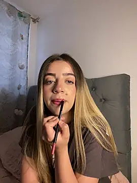 cute emmma online show from 20, 2, 2026