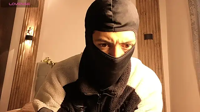 Snapshot of cute_emmma chatting on 24, 4, 2026 cute emmma online show from 24, 4, 2026