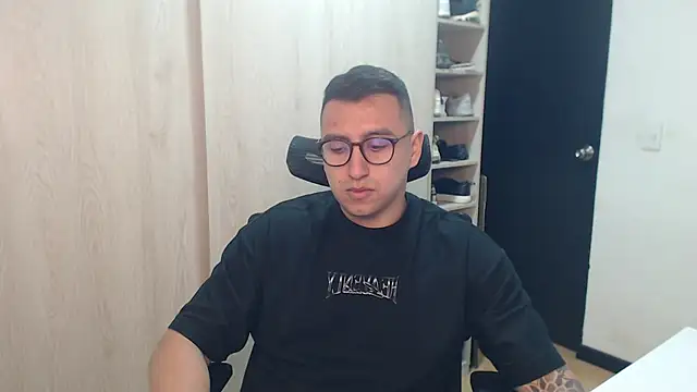 Snapshot of DanteVesper chatting on 10, 3, 2026 DanteVesper online show from 10, 3, 2026