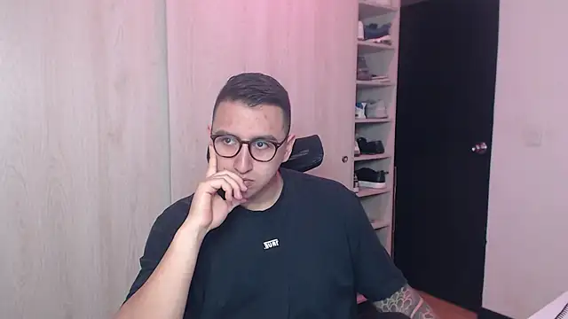 Snapshot of DanteVesper chatting on 16, 3, 2026 DanteVesper online show from 16, 3, 2026