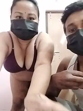 Snapshot of DesiSeductress chatting on 18, 1, 2026 DesiSeductress online show from 18, 1, 2026