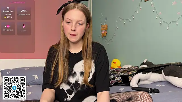 Snapshot of steffi_meoww chatting on 26, 3, 2026 steffi meoww online show from 26, 3, 2026