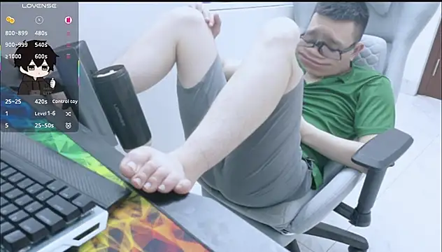 Snapshot of -_kur_- chatting on 20, 4, 2026 - kur - online show from 20, 4, 2026