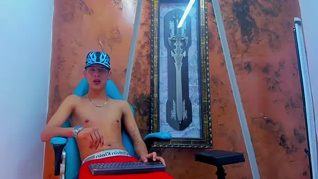 Snapshot of tommy_bigcock19_ chatting on 22, 12, 2025 tommy bigcock19 online show from 22, 12, 2025