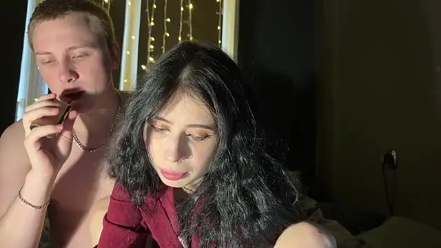 love4couple online show from 8, 4, 2026