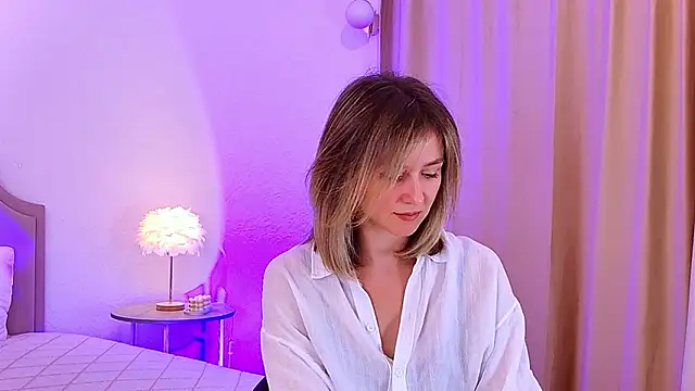 EmeraldGlow online show from 8, 2, 2026