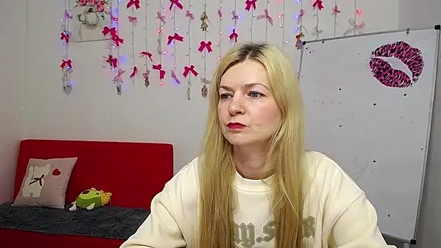Snapshot of MelissaTyler chatting on 23, 4, 2026 MelissaTyler online show from 23, 4, 2026