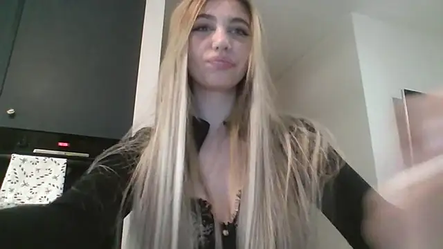 Snapshot of TeenLily chatting on 2, 3, 2026 TeenLily online show from 2, 3, 2026