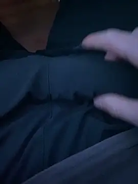 Snapshot of LittleGuy_2007 chatting on 11, 4, 2026 LittleGuy 2007 online show from 11, 4, 2026